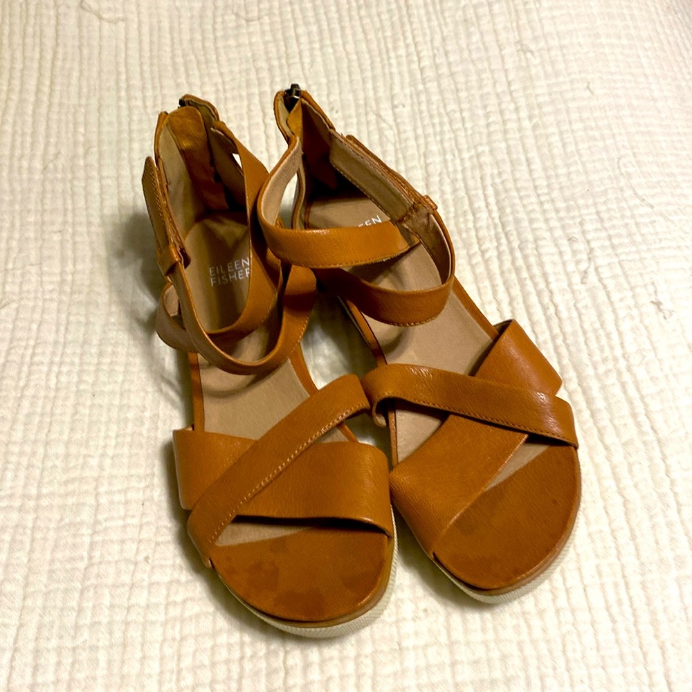 Eileen Fisher Sally low wedge criss cross camel leather sandals  Sz 8, Like new